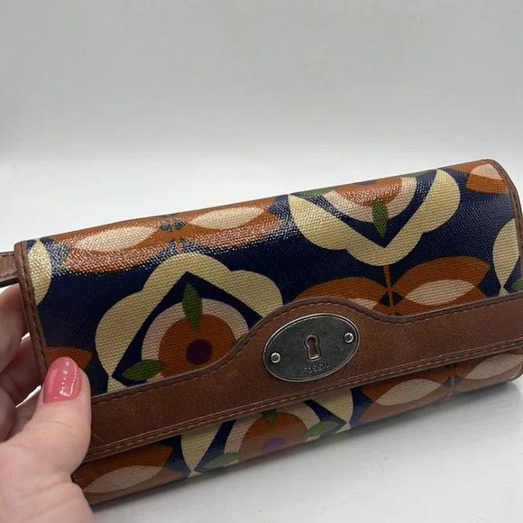 Fossil Floral Print Wallet - Picture 2 of 6
